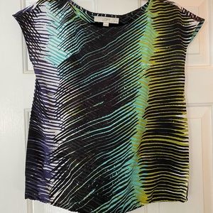 Blue patterned cap sleeve top